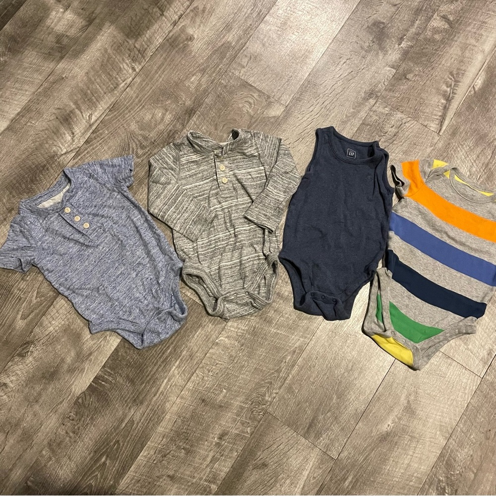 Baby Gap Onesie Bundle 6-12 Months